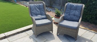 Summer house cabin, with outside space, sleeps 2 adults and child, pet friendly