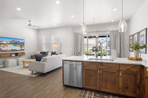 Townhome, Multiple Beds, Patio, Mountain View (Coral Paradise) | Living area | 50-inch flat-screen TV with digital channels, fireplace - Coral Paradise Community Pool (Santa Clara)