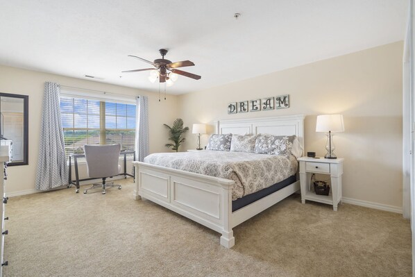 Condo, varias camas, cocina (Branson Hilltop Haven) | Vista desde la habitación