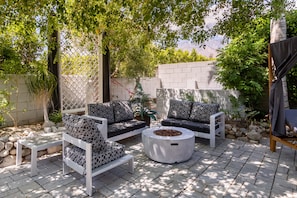 Property grounds - Haleola Palm Springs - Private Pool (Palm Springs)