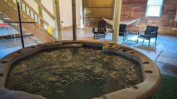 Bain à remous intérieur