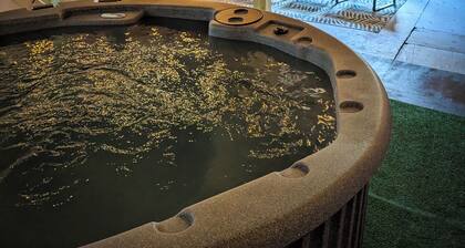 Private Hot Tub Suite