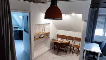 1 bedroom, desk, free WiFi