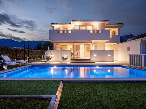 Luxury villa Bachin - family villa