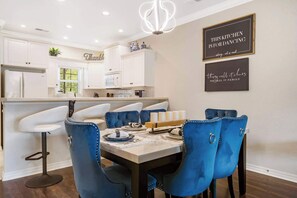 Condo, Multiple Beds, Patio, Garden View (Kings Hideaway ) | Dining