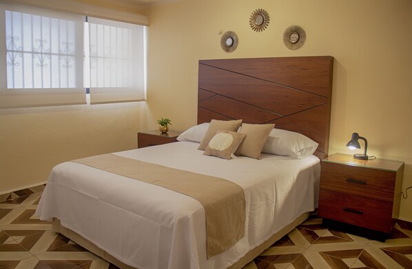 3 bedrooms, in-room safe, iron/ironing board, free WiFi