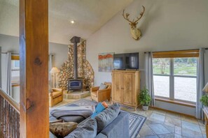 Condo, Multiple Beds, Balcony, Mountain View | Interior - Hiker's Holiday (Pagosa Springs)