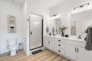 Condo, Multiple Beds, Balcony (Lakeview Penthouse) | Bathroom | Hair dryer, towels - New Lakeview Penthouse - Amenities Galore! (Branson)