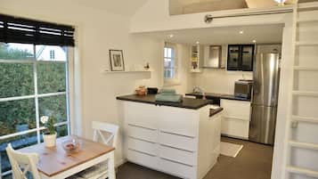 Villa Superior, letti multipli | 1 camera, minibar, con stile personalizzato, con arredamento individuale