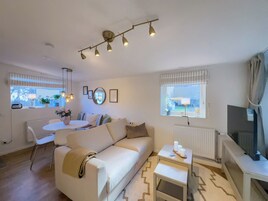 Deluxe Villa | Living area
