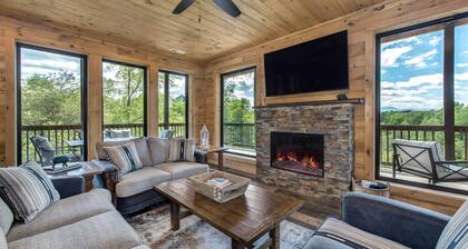 Pet Friendly Cabin Hot Tub, Games & Fishing Pond