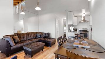 Condo, Multiple Beds, Balcony, Mountain View (Mile High Mountain) | Interior