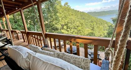 Secluded Cabin With a View!