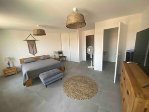 2 sovrum, strykjärn/strykbräda, wi-fi och sängkläder