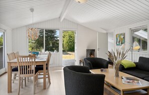 Dining - 3 bedroom beautiful home in ålbæk (Ålbæk)