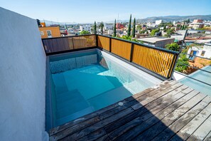 Piscine extérieure, piscine chauffée