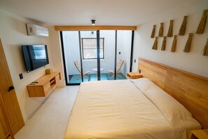 4 slaapkamers, een bureau, een strijkplank/strijkijzer, gratis wifi