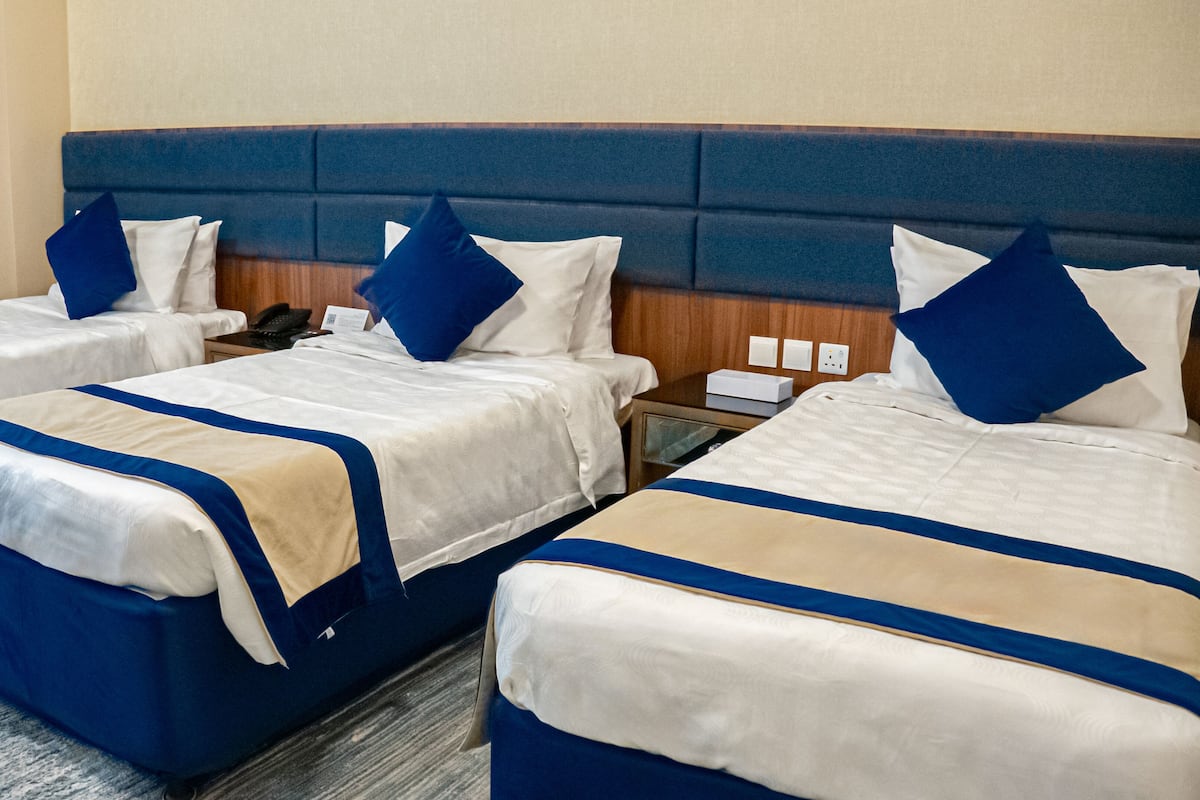 Triple Room, 3 Single Beds