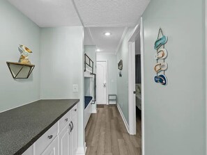 2 soverom, strykejern/-brett, wi-fi (inkludert) og sengetøy