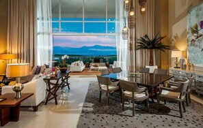 Dining - Family sized condo (Las Jarretaderas)