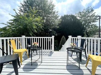 Fran's Lodge - Charming 3BRM Home near NYC