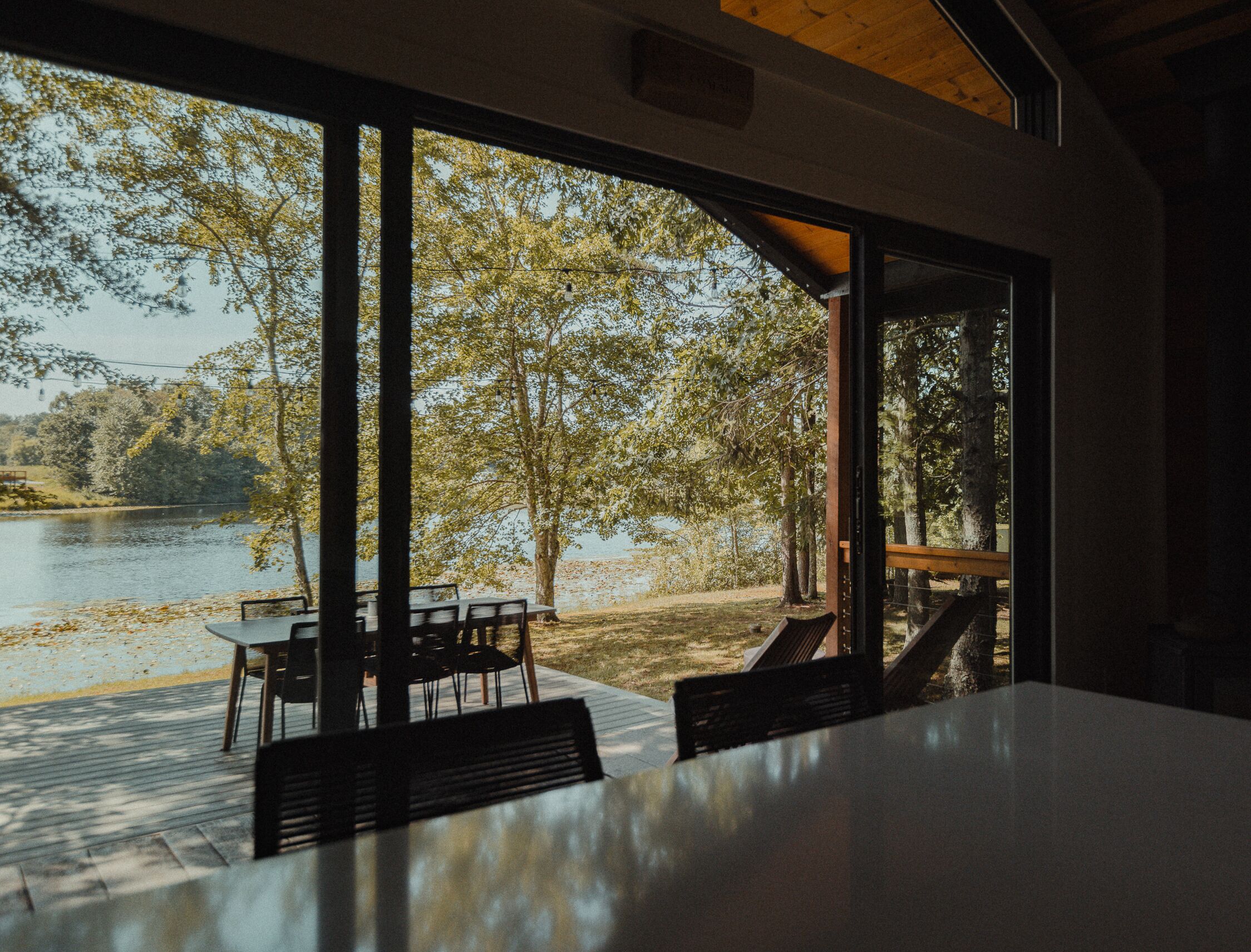 The Coalmont: Waterfront Tiny-Home Cabin Retreat