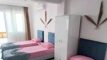 City Room, 3 Bedrooms