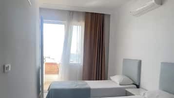 Desk, laptop workspace, free WiFi