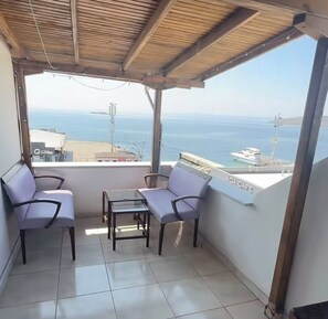 Front of property - Avşa apart otel (Marmara)