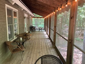 Terrace/patio - Rustic cabin on Green Lake (Interlochen)
