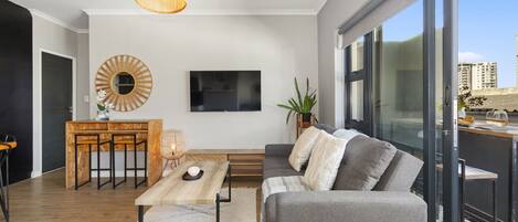 Apartment (2 Bedrooms) | Front of property