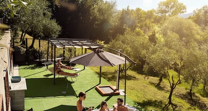 Ca' Degli Olivi relax Lunigiana one private house with jacuzzi near Cinque Terre