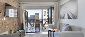 Manhattan on Coral 7