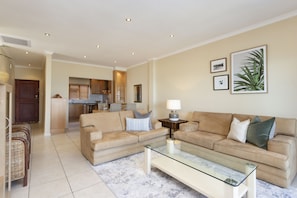 Apartment (2 Bedrooms) | Living area