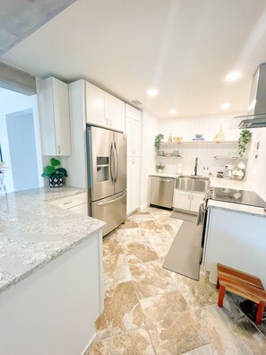 Dining tables, kitchen islands - Escape to Beachy Bungalow, Minutes to the Beach (Jacksonville Beach)