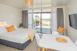 Superior Apartment, Beach View