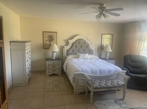 1 Schlafzimmer, Bügeleisen/Bügelbrett, Bettwäsche