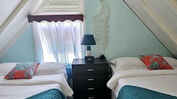 1 soverom, safe på rommet, strykejern/-brett og wi-fi (inkludert)