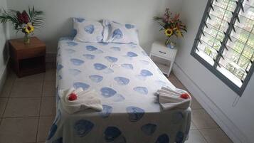 Suíte básica | Wi-Fi de cortesia, roupa de cama