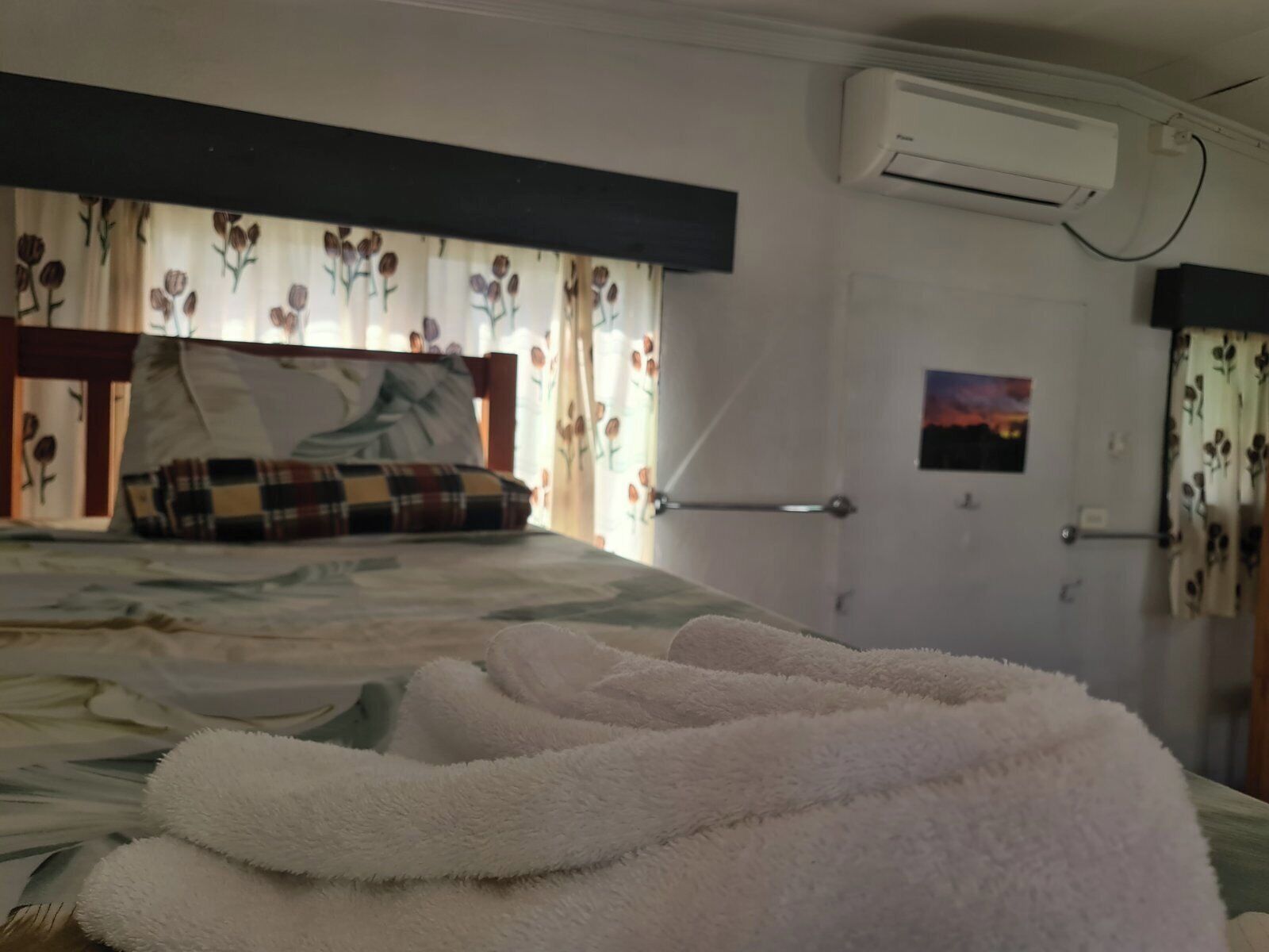 Basic-fællessovesal - mænd/kvinder - aircondition - i anneksbygning | Gratis Wi-Fi, sengetøj