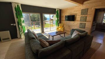 TV connectée, livres, médiathÚque, vidéothÚque