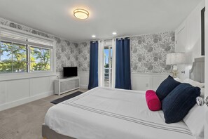 3 bedrooms, iron/ironing board, travel cot, free WiFi
