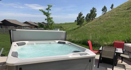 Cozy home close to all attractions with a fabulous kitchen and all amenities!