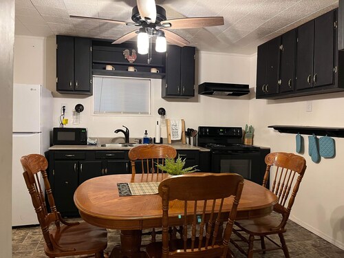 Hawks Nest rentals only 2 miles from Hatfield Mccoy trailhead!