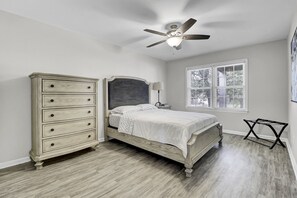 4 chambres, fer et planche Ă repasser, Wi-Fi, draps fournis