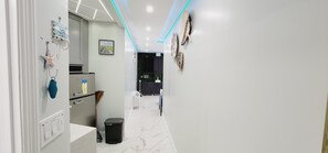 Interior - Contemporary Beachside Condo (Daytona Beach)