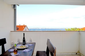 Outdoor dining - Panoramic View Apartment Marijane (Preko)