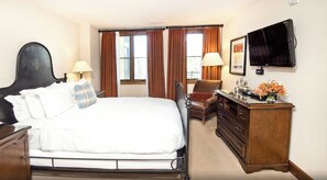 2 Schlafzimmer, Schreibtisch, Bügeleisen/Bügelbrett, Reisekinderbett