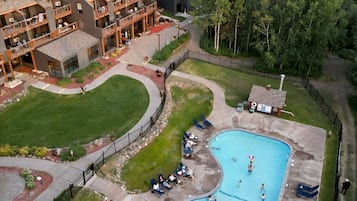 Indoor pool, outdoor pool