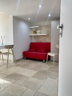 TV - Cavour Terrace (Monopoli)